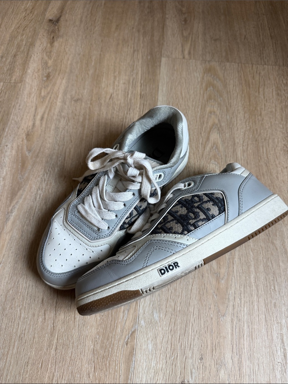 Dior B27 Uptown Low-Top Sneaker in Gray 37